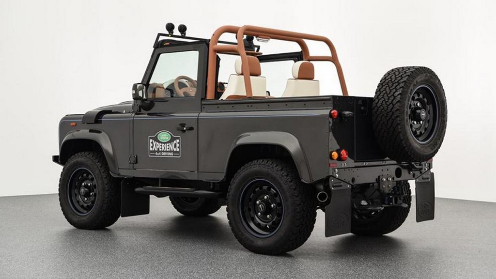 2017 - LAND ROVER DEFENDER BY STARTECH, foto 2