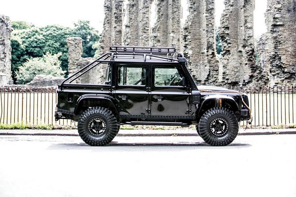 2014 - LAND ROVER DEFENDER SVX ‘SPECTRE’, foto 3