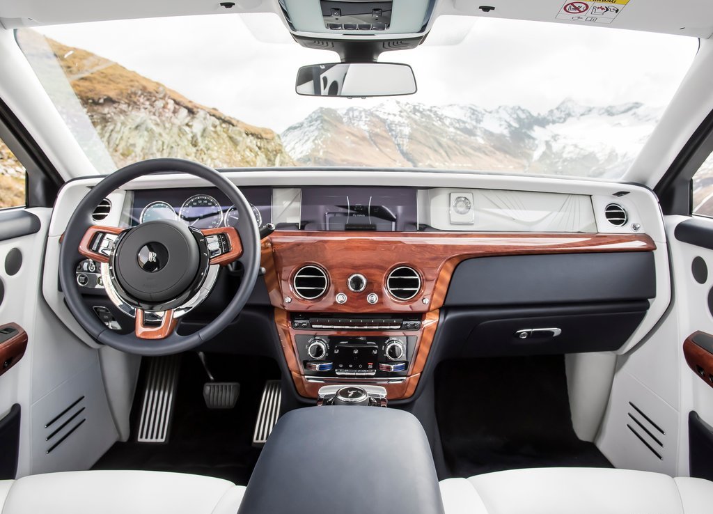 2018 - ROLLS-ROYCE PHANTOM, foto 104