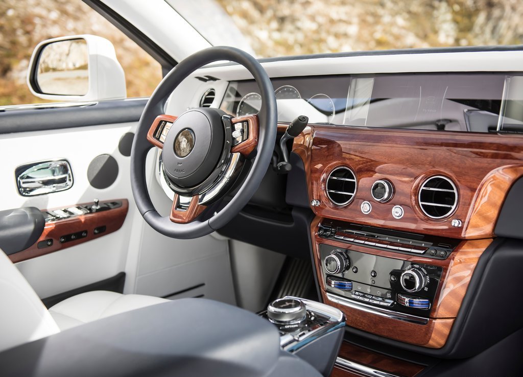 2018 - ROLLS-ROYCE PHANTOM, foto 105
