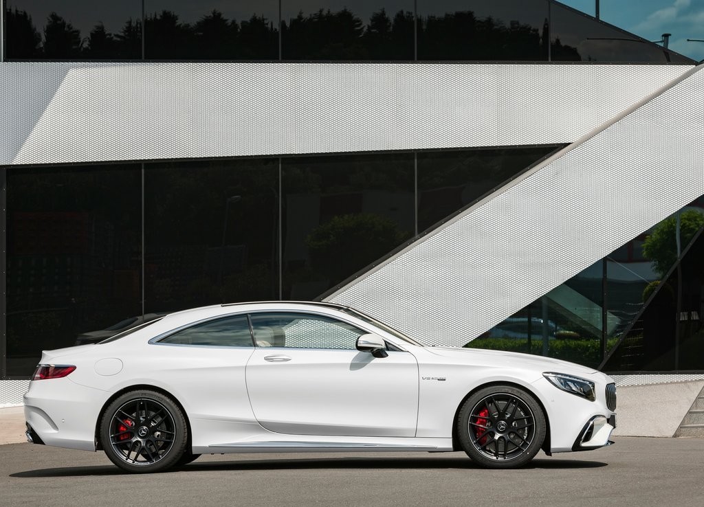 2018 - MERCEDES-AMG S 63 COUPE, foto 6