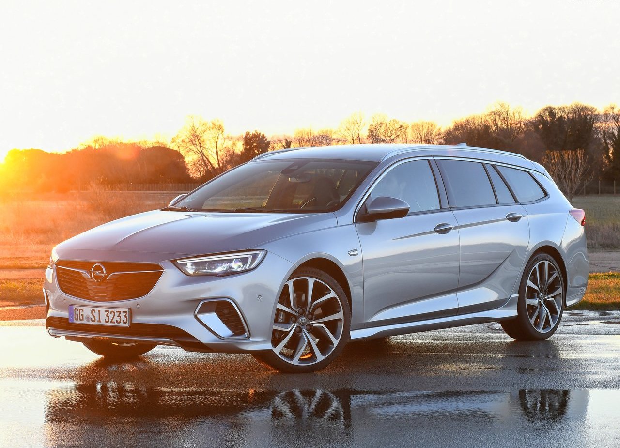 2018 - OPEL INSIGNIA GSi SPORTS TOURER, foto 3