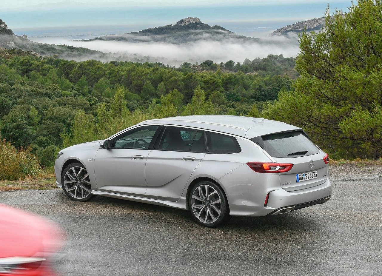 2018 - OPEL INSIGNIA GSi SPORTS TOURER, foto 24