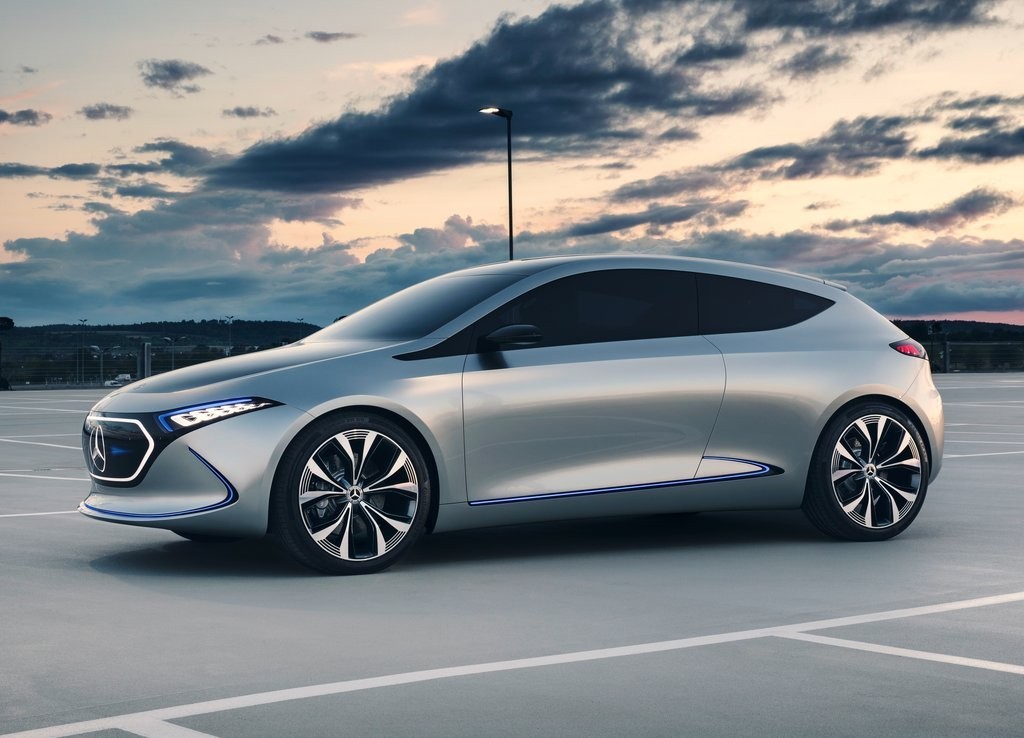 2017 - MERCEDES-BENZ EQA CONCEPT, foto 2