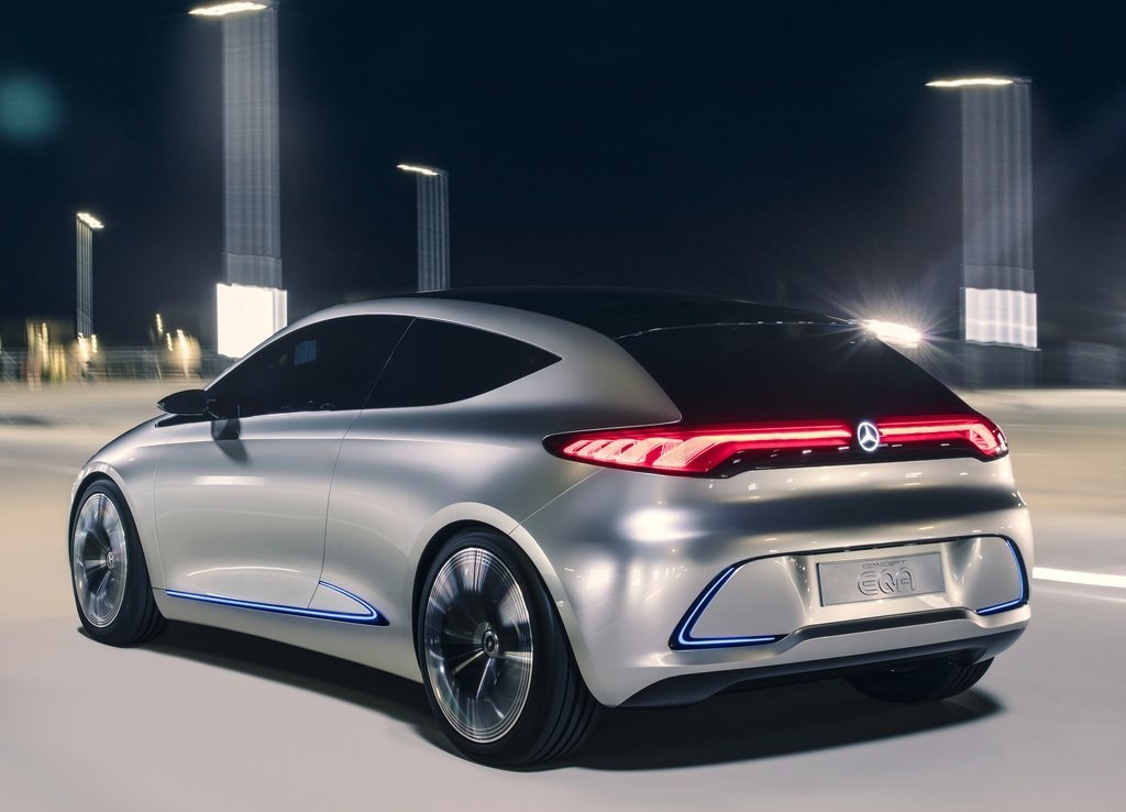 2017 - MERCEDES-BENZ EQA CONCEPT, foto 9