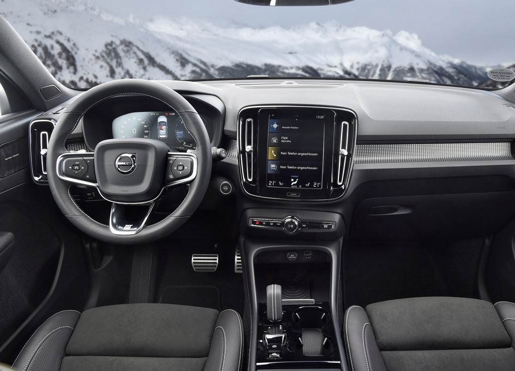 2018 - VOLVO XC40, foto 246
