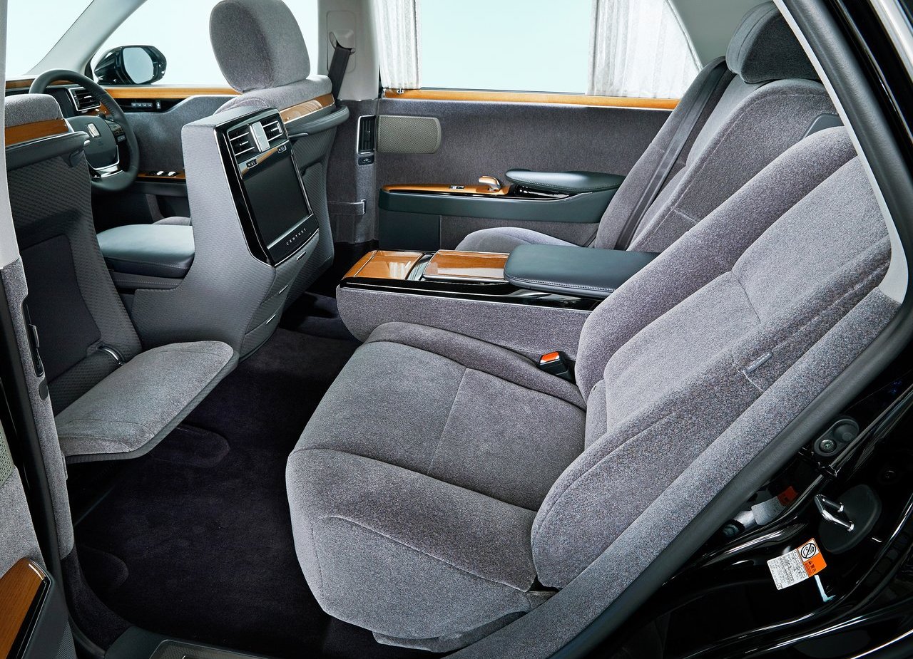 2018 - TOYOTA CENTURY, foto 17