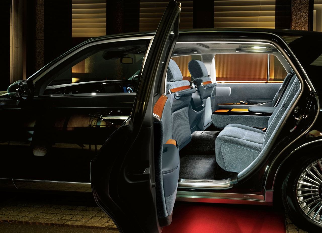 2018 - TOYOTA CENTURY, foto 25
