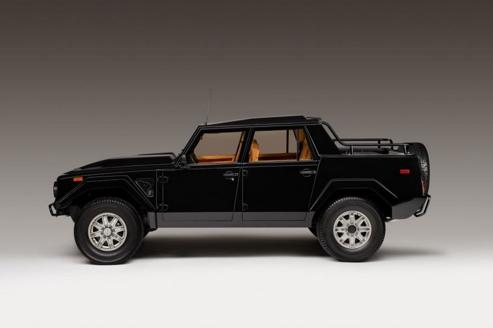1986 - LAMBORGHINI LM002 BY POLO STORICO, foto 17