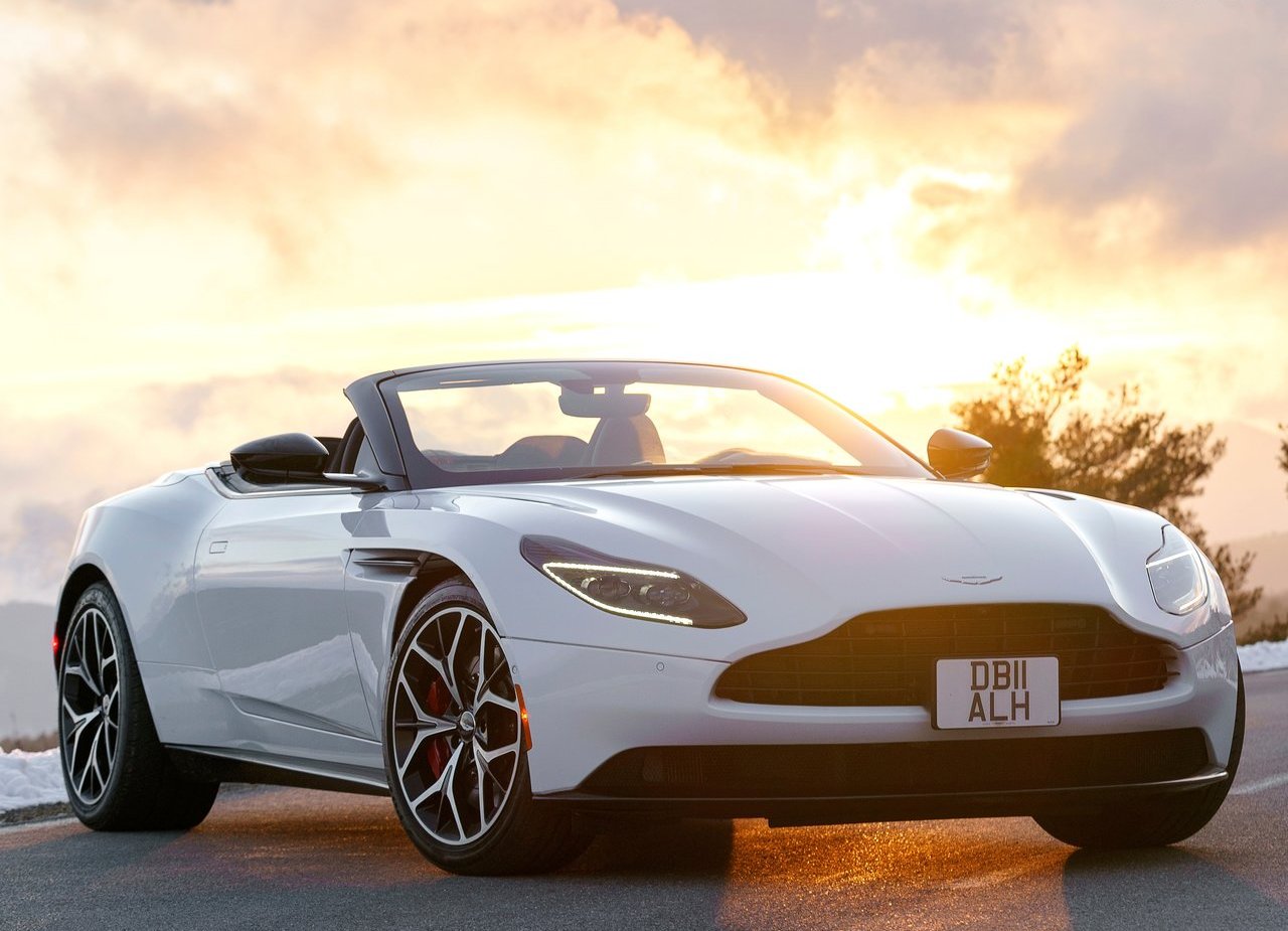 ASTON MARTIN DB11 VOLANTE, foto 3