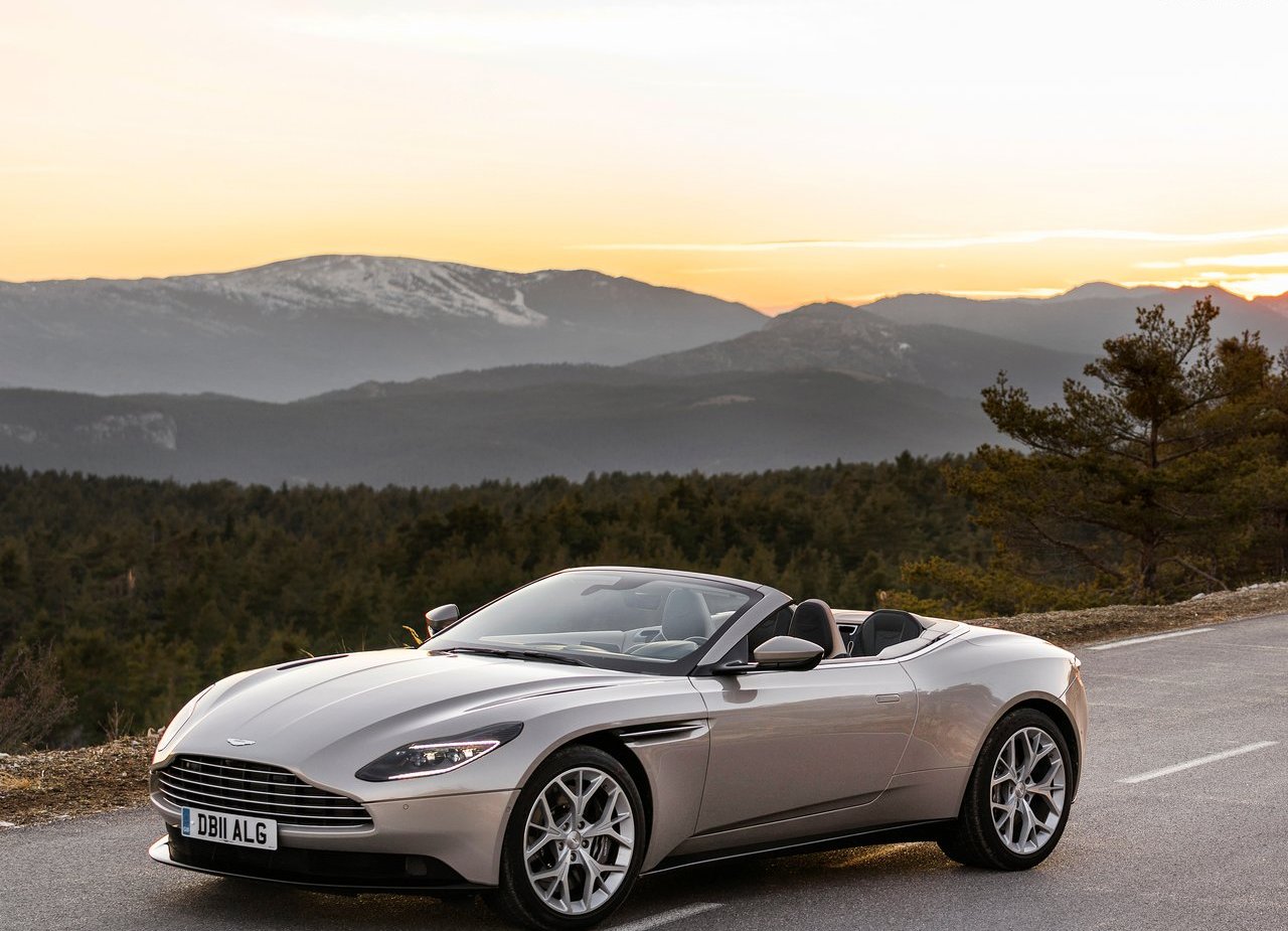 ASTON MARTIN DB11 VOLANTE, foto 9