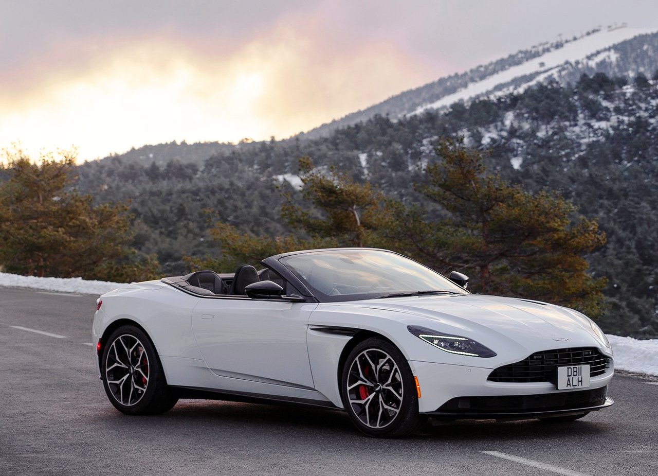 ASTON MARTIN DB11 VOLANTE, foto 13
