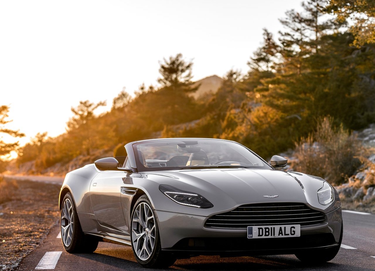 ASTON MARTIN DB11 VOLANTE, foto 14