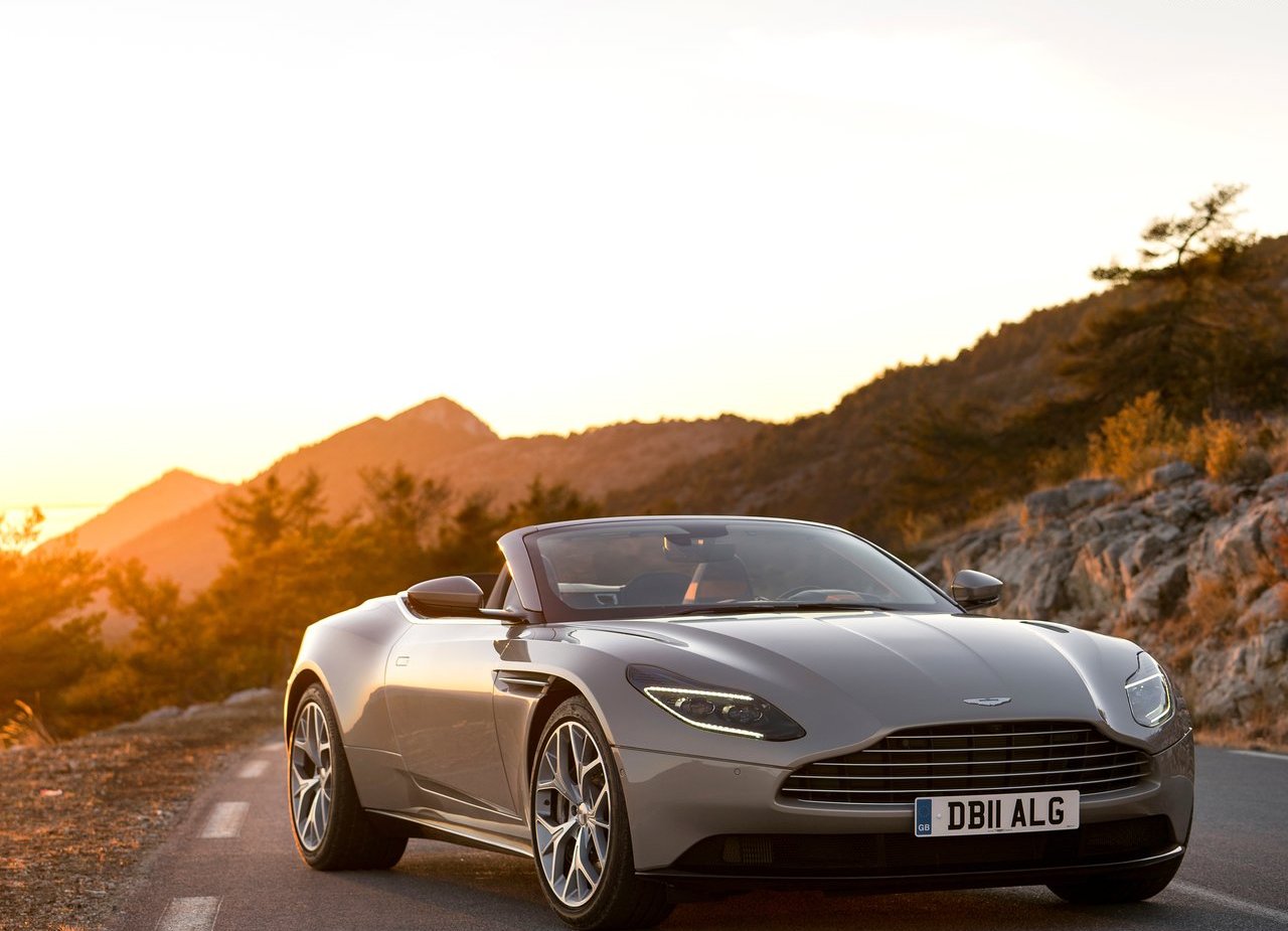 ASTON MARTIN DB11 VOLANTE, foto 15