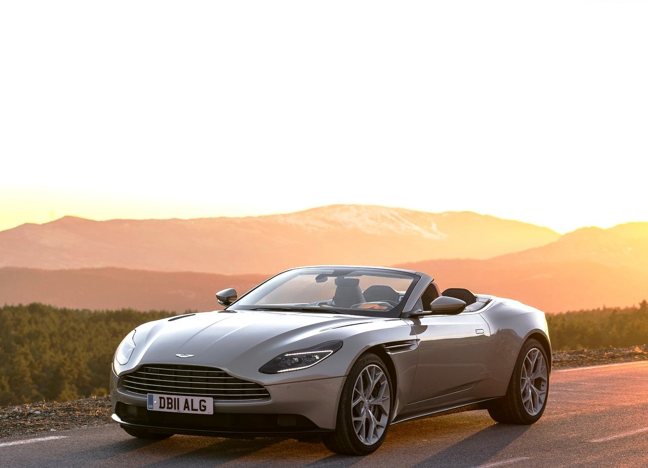 ASTON MARTIN DB11 VOLANTE, foto 19