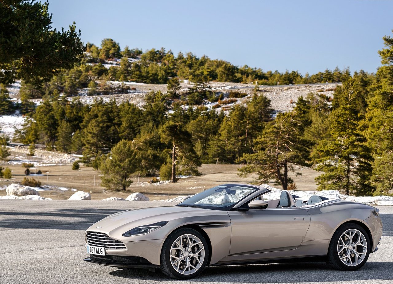 ASTON MARTIN DB11 VOLANTE, foto 29