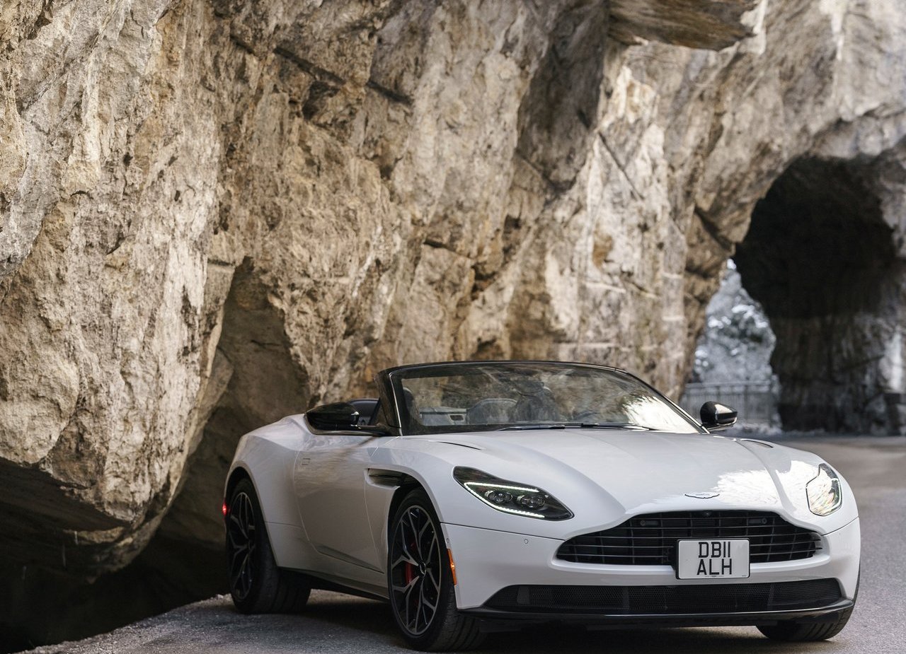 ASTON MARTIN DB11 VOLANTE, foto 34