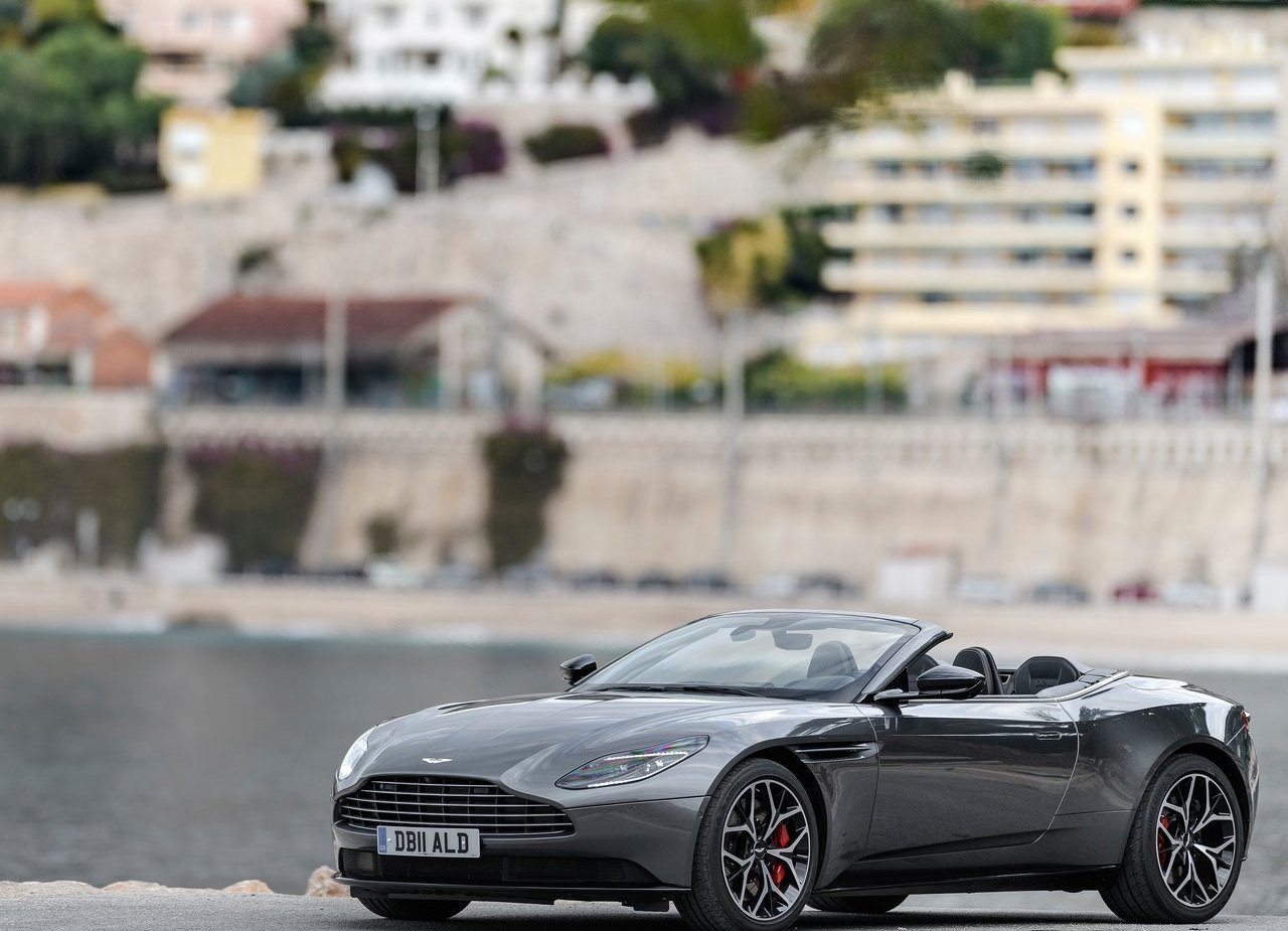 ASTON MARTIN DB11 VOLANTE, foto 48