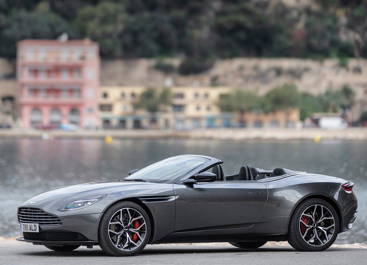 ASTON MARTIN DB11 VOLANTE, foto 51