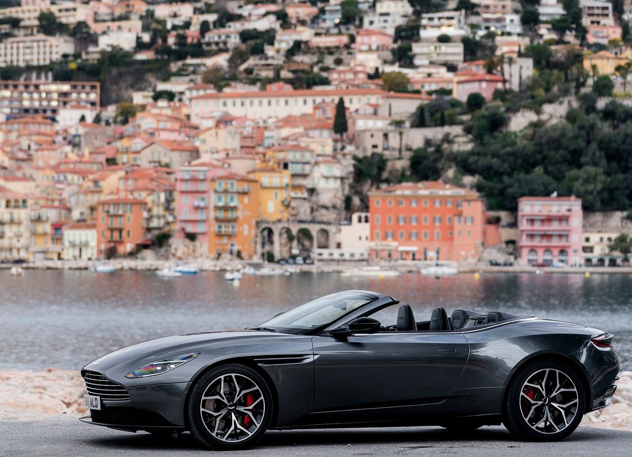 ASTON MARTIN DB11 VOLANTE, foto 54