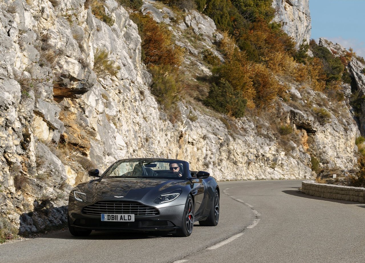 ASTON MARTIN DB11 VOLANTE, foto 78