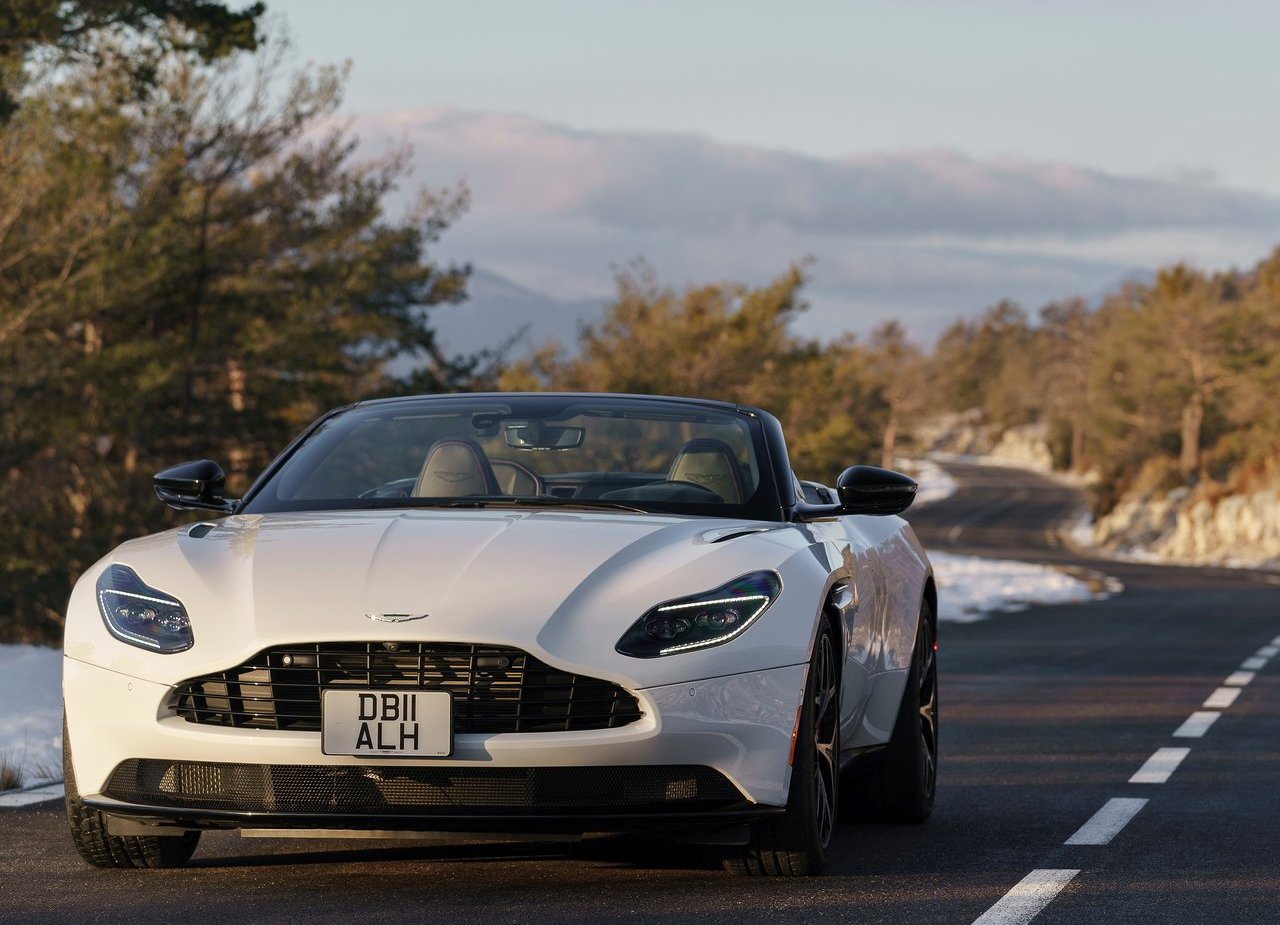 ASTON MARTIN DB11 VOLANTE, foto 82