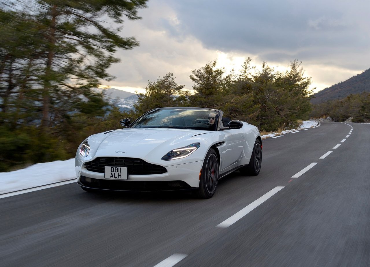 ASTON MARTIN DB11 VOLANTE, foto 85