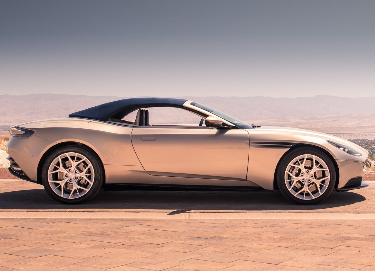 ASTON MARTIN DB11 VOLANTE, foto 94