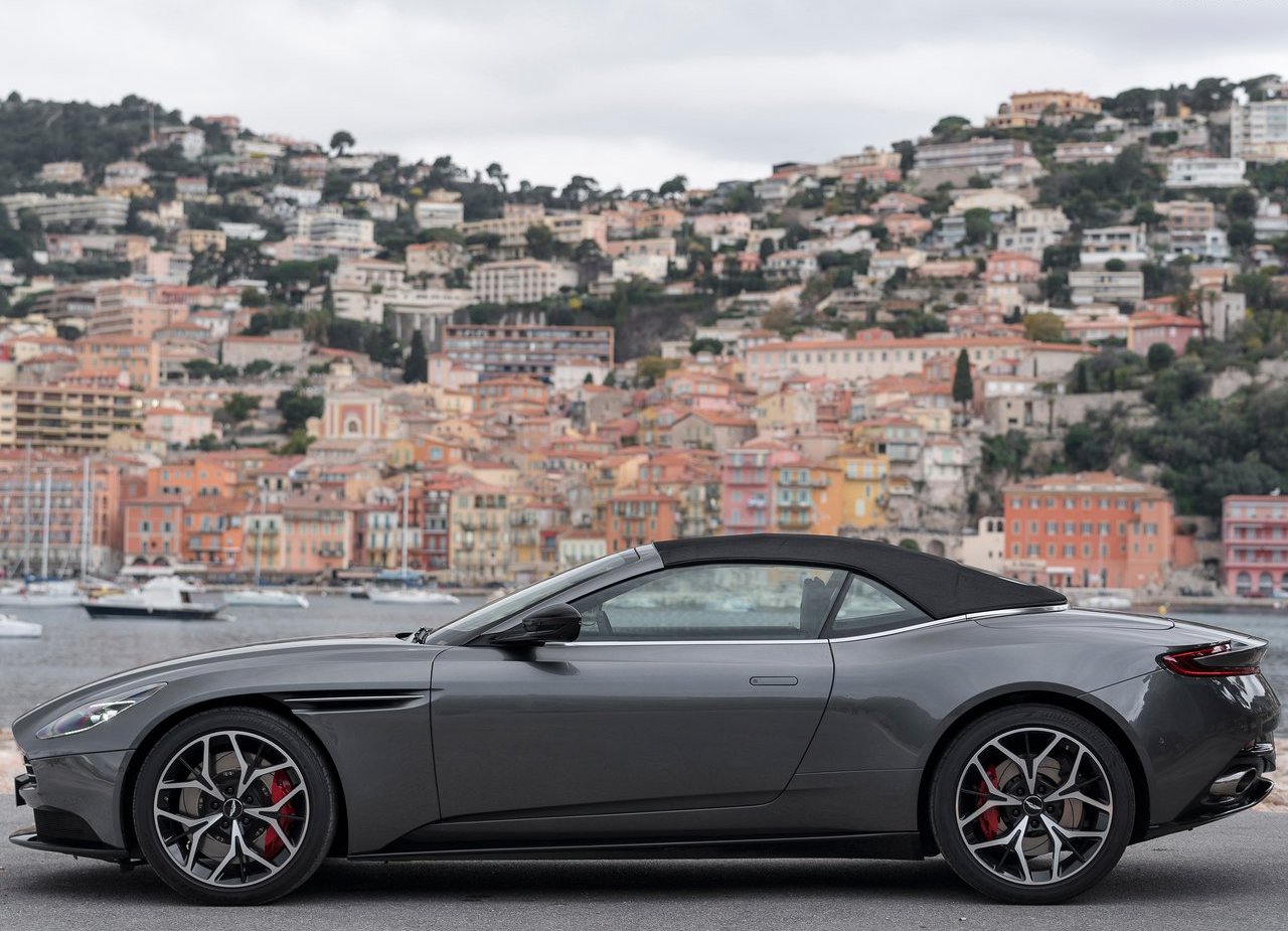 ASTON MARTIN DB11 VOLANTE, foto 97