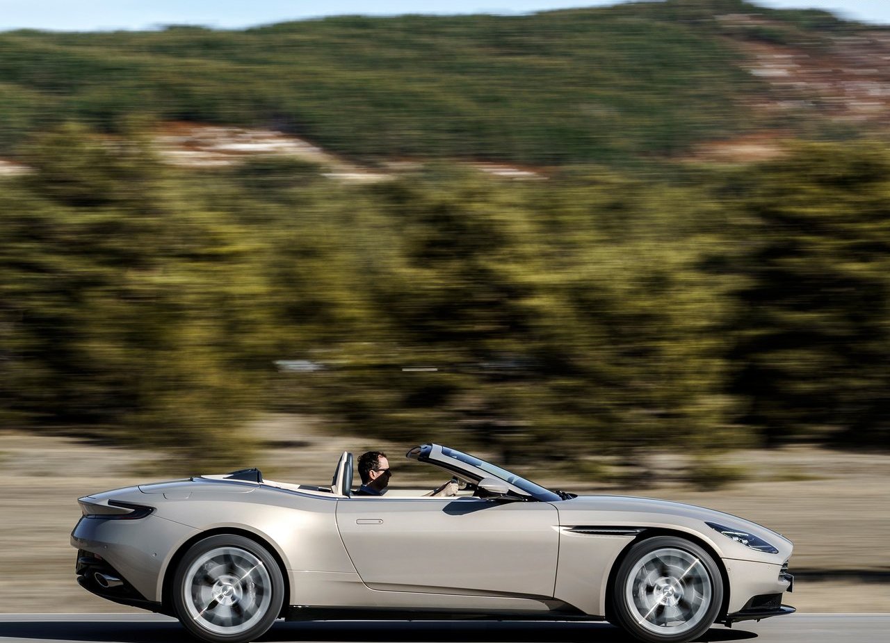 ASTON MARTIN DB11 VOLANTE, foto 100