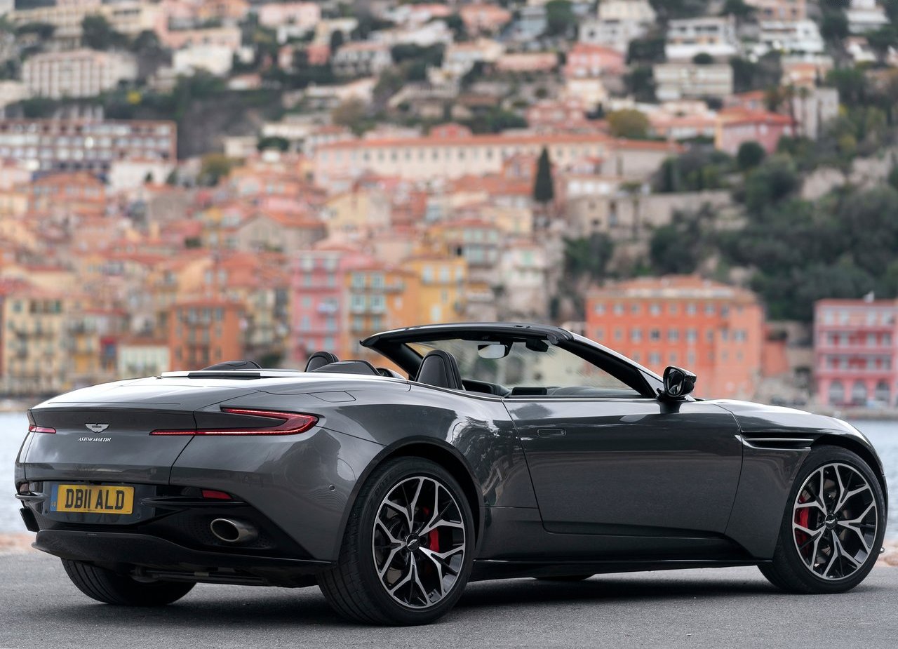ASTON MARTIN DB11 VOLANTE, foto 103