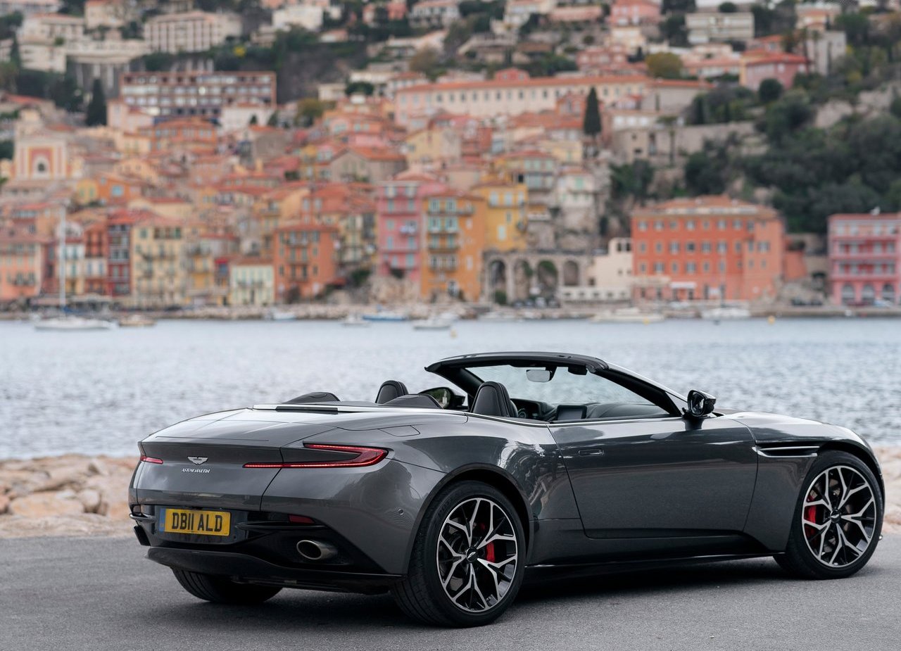ASTON MARTIN DB11 VOLANTE, foto 104