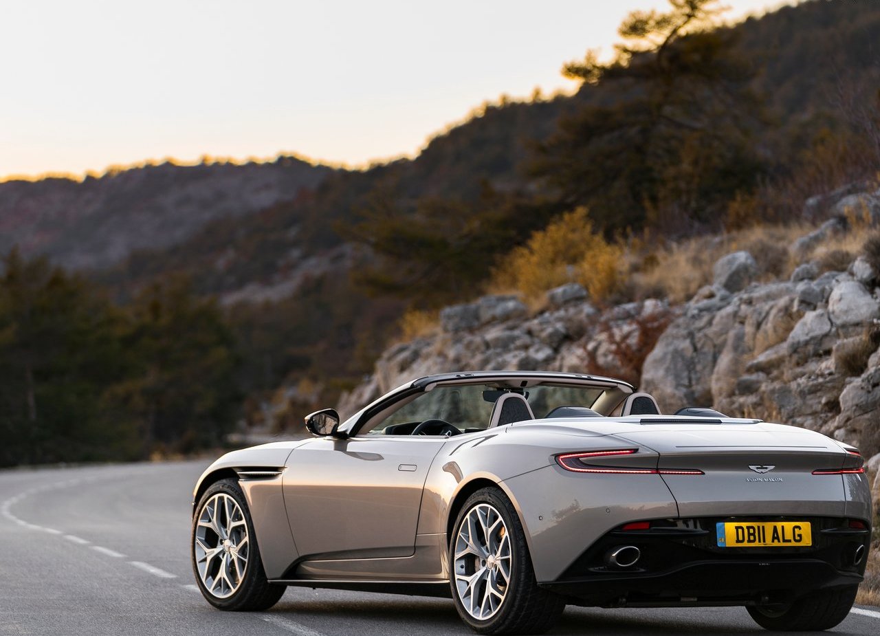 ASTON MARTIN DB11 VOLANTE, foto 112