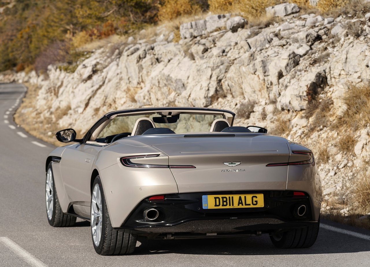 ASTON MARTIN DB11 VOLANTE, foto 118