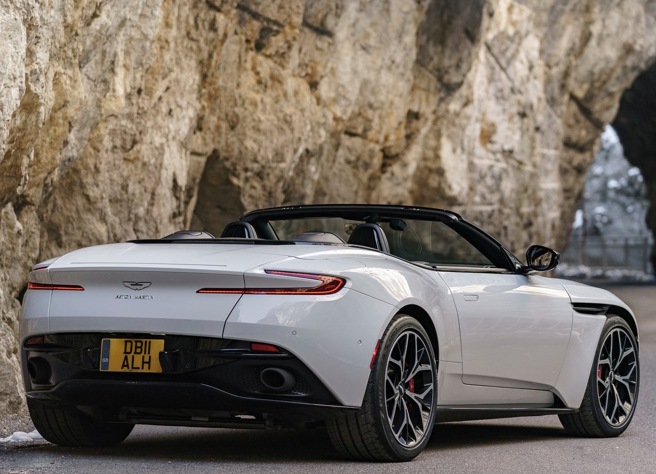 ASTON MARTIN DB11 VOLANTE, foto 119