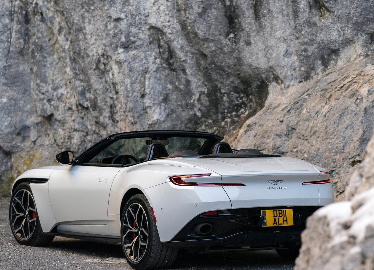 ASTON MARTIN DB11 VOLANTE, foto 127