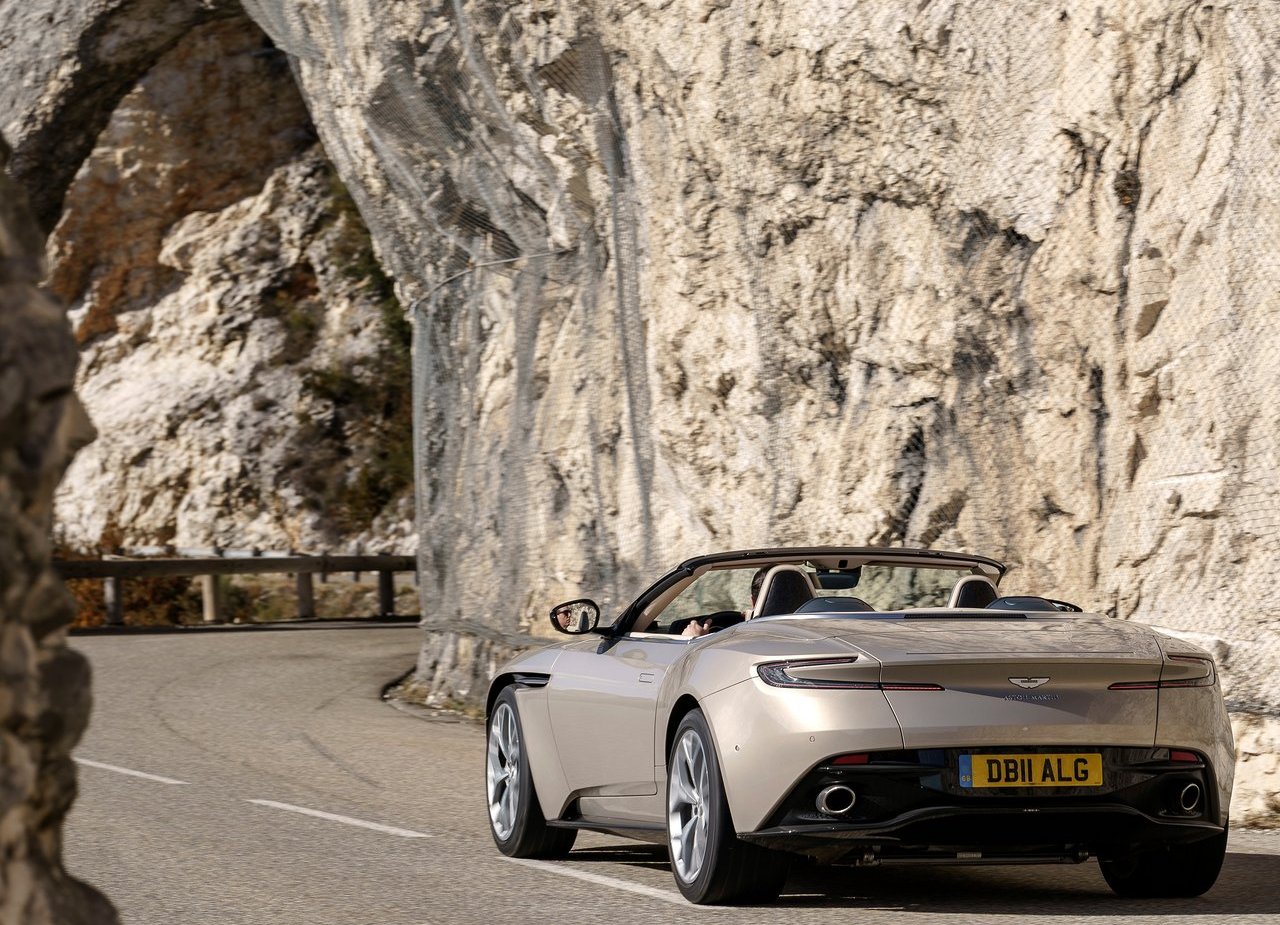 ASTON MARTIN DB11 VOLANTE, foto 139