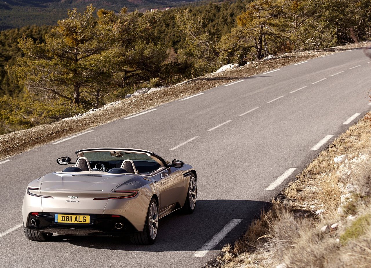 ASTON MARTIN DB11 VOLANTE, foto 142