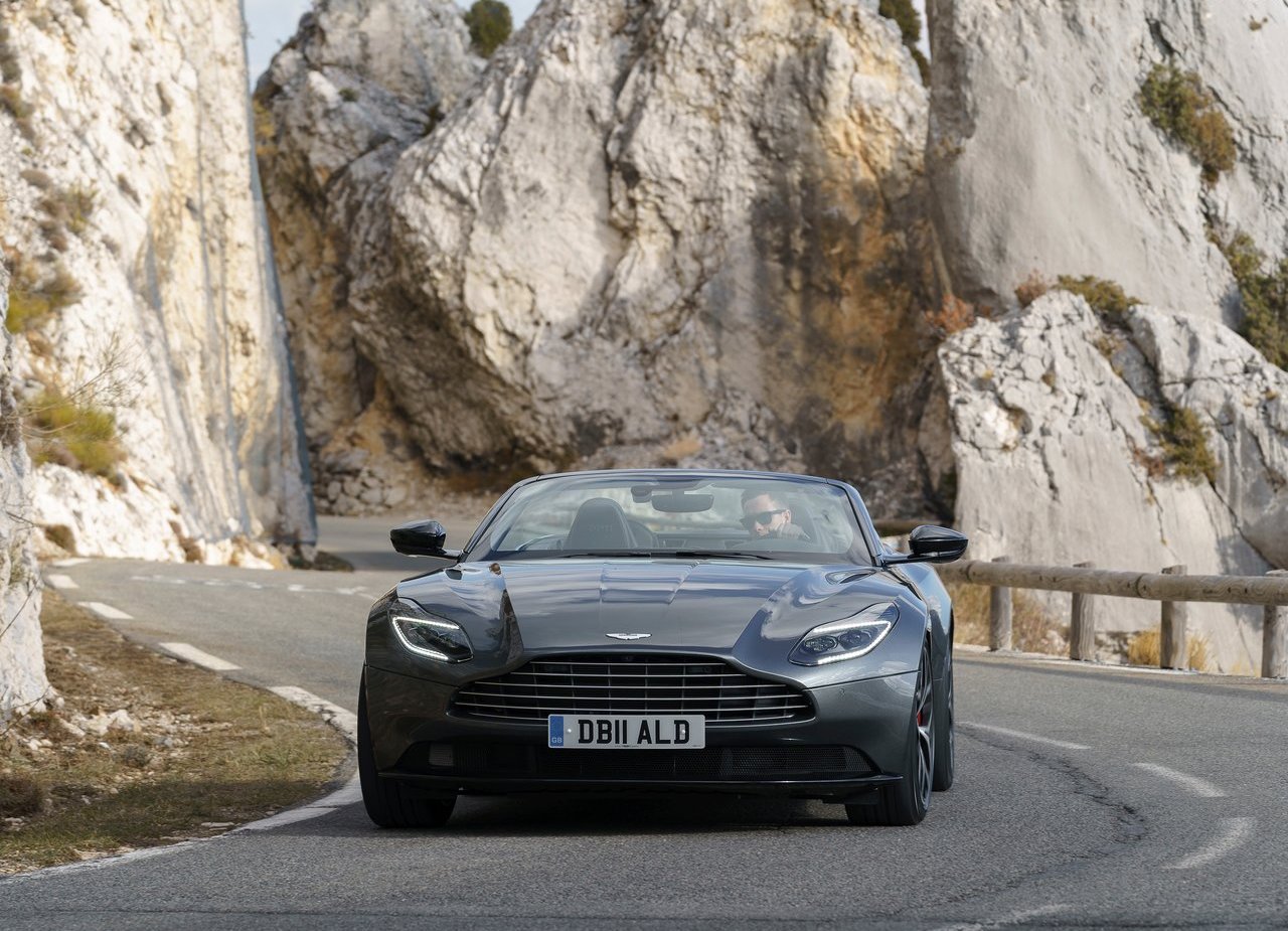 ASTON MARTIN DB11 VOLANTE, foto 153
