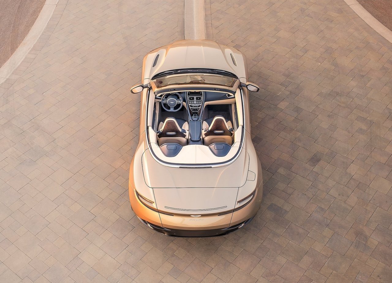 ASTON MARTIN DB11 VOLANTE, foto 156