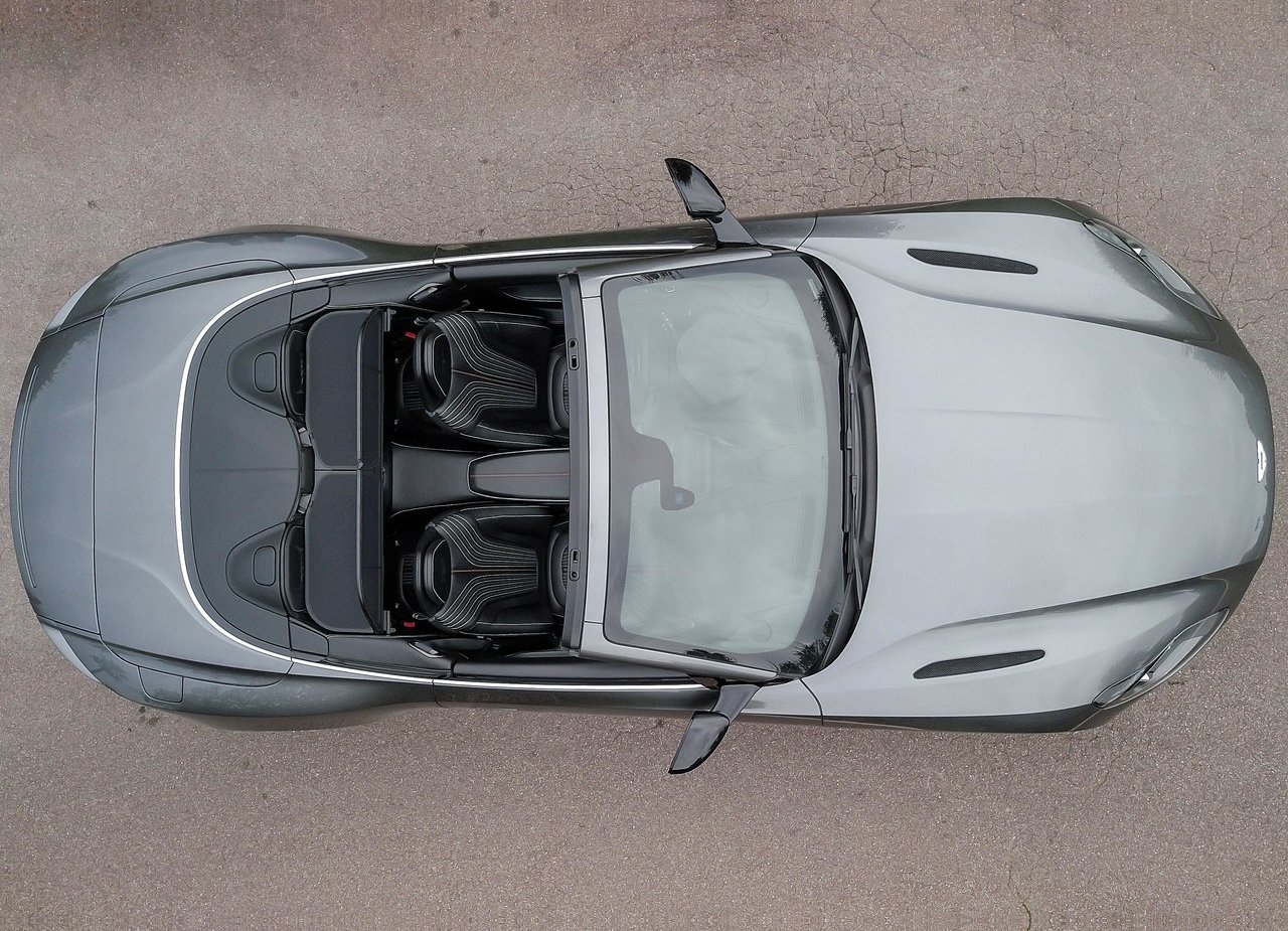 ASTON MARTIN DB11 VOLANTE, foto 157