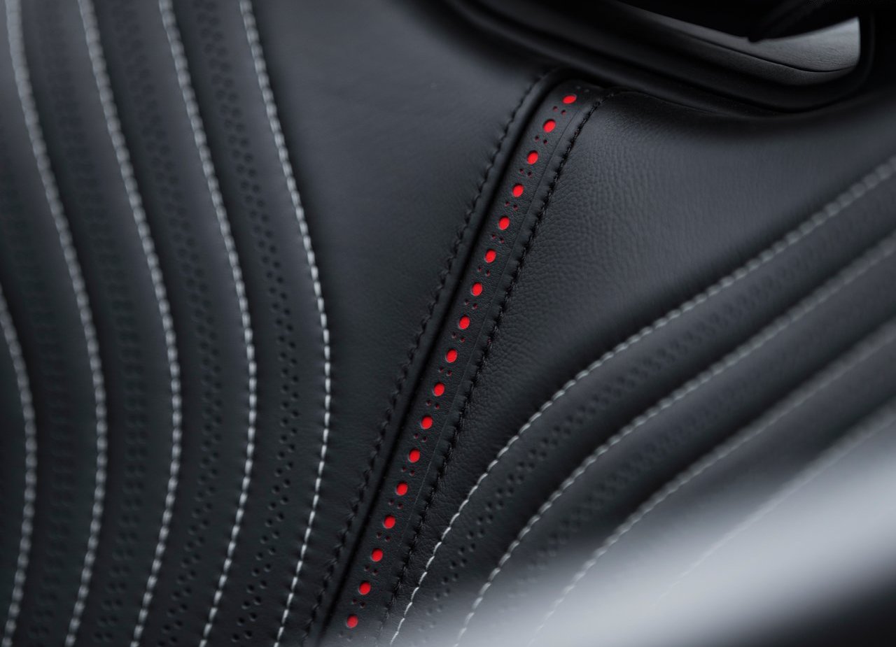 ASTON MARTIN DB11 VOLANTE, foto 199