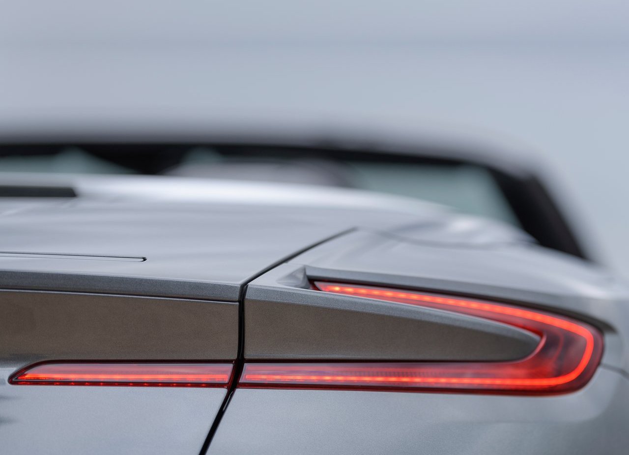 ASTON MARTIN DB11 VOLANTE, foto 216