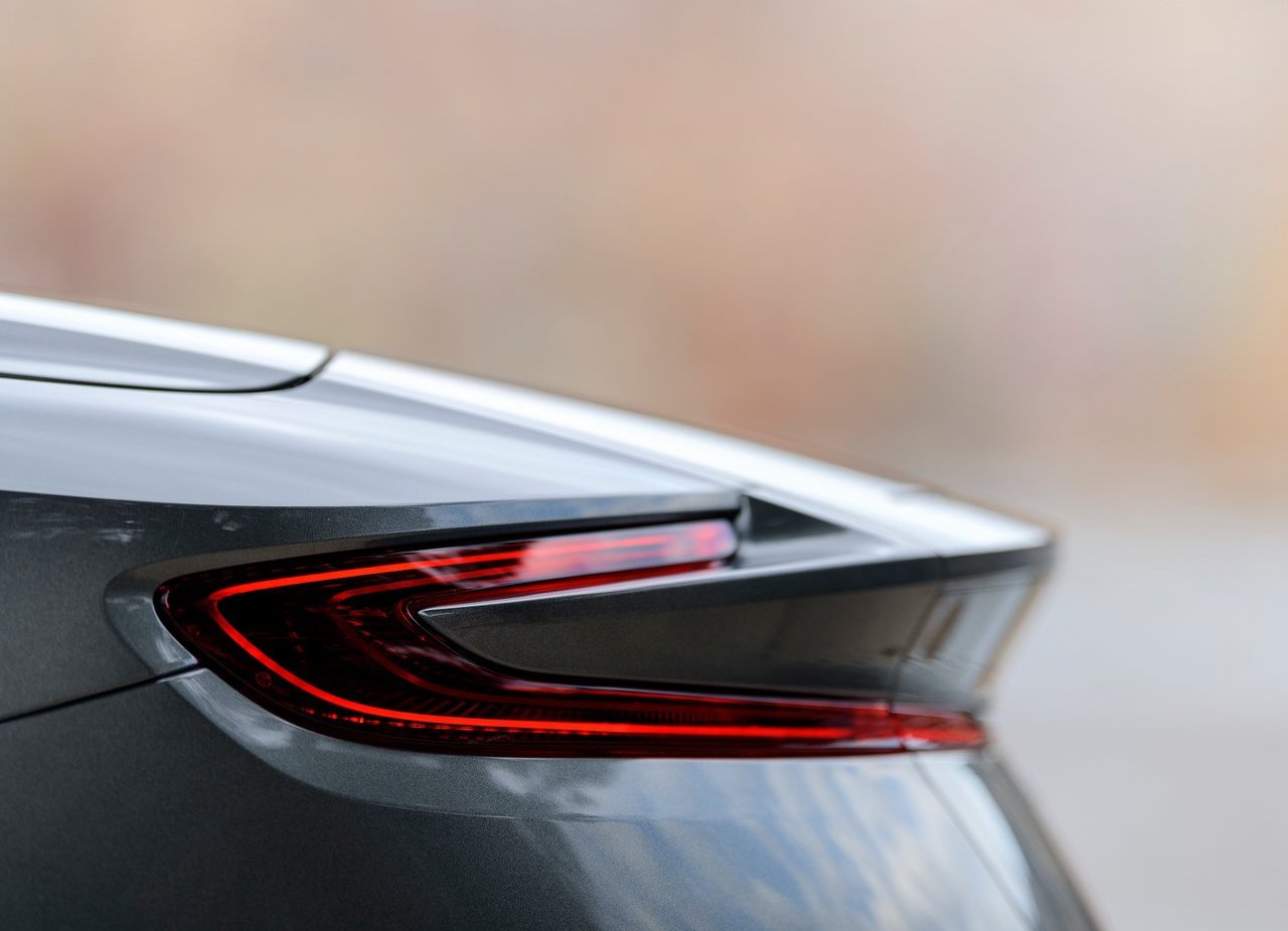 ASTON MARTIN DB11 VOLANTE, foto 221