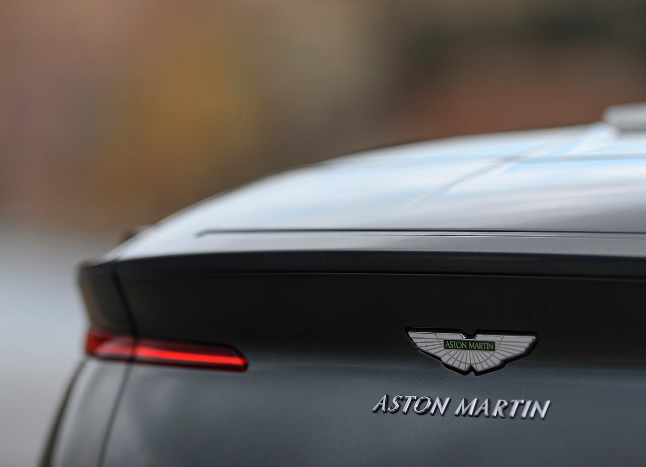 ASTON MARTIN DB11 VOLANTE, foto 227