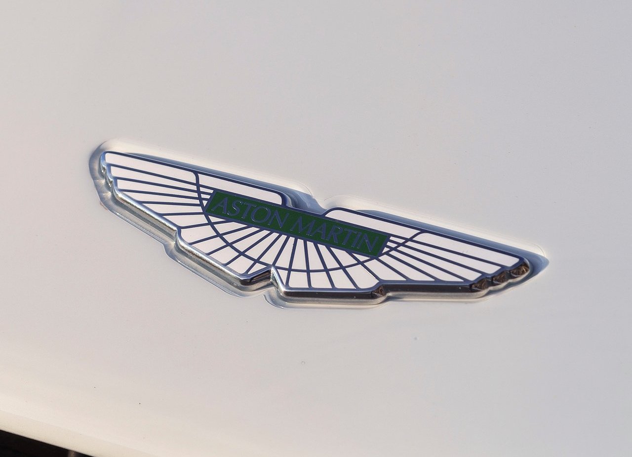 ASTON MARTIN DB11 VOLANTE, foto 239