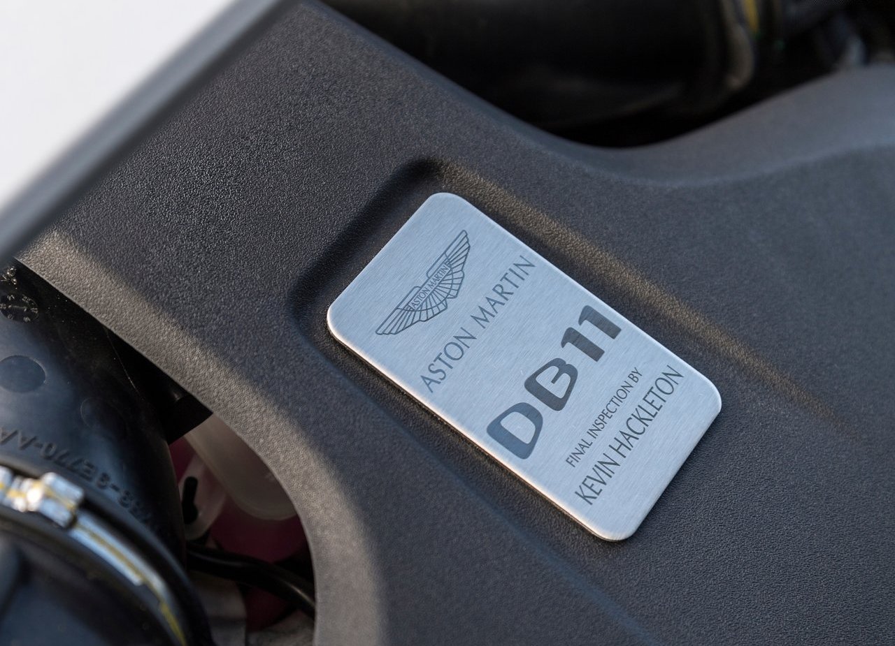 ASTON MARTIN DB11 VOLANTE, foto 243