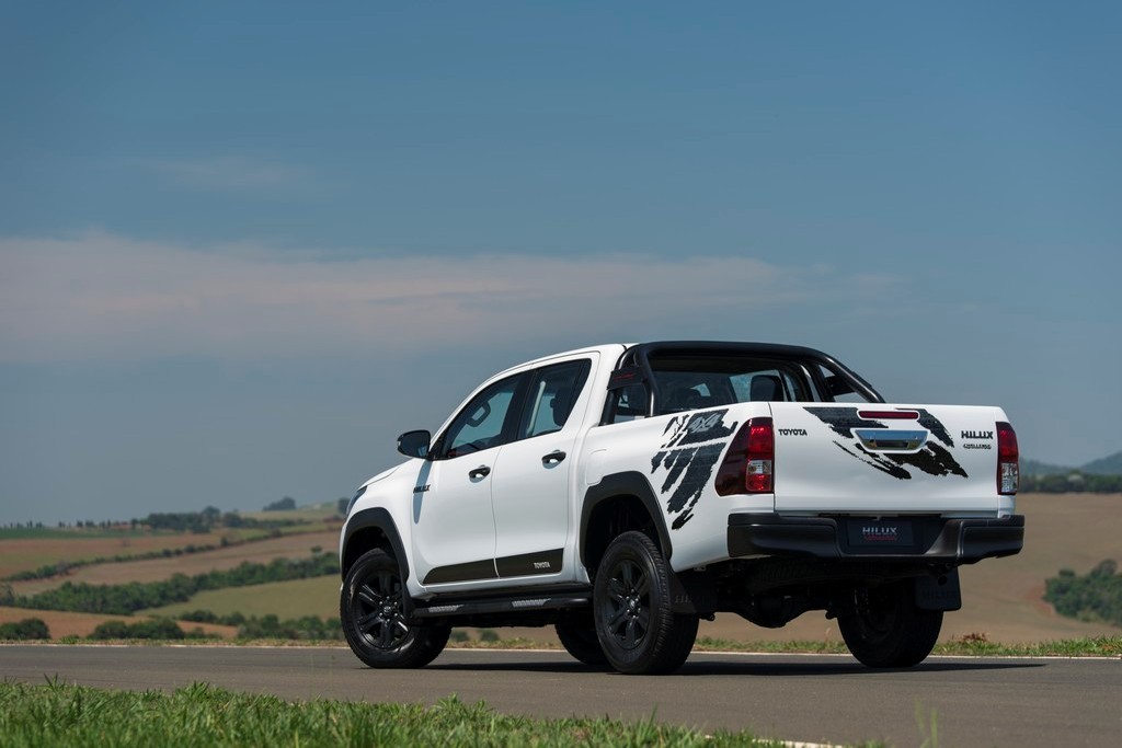 2018 - TOYOTA HILUX & SW4, foto 2