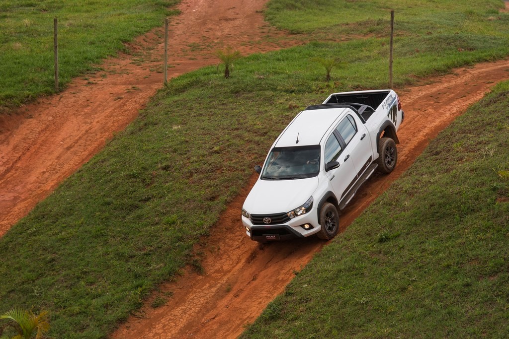 2018 - TOYOTA HILUX & SW4, foto 31