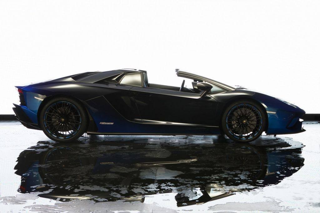 2017 - LAMBORGHINI AVENTADOR S ROADSTER 50TH ANNIVERSARY JAPAN EDITION, foto 2
